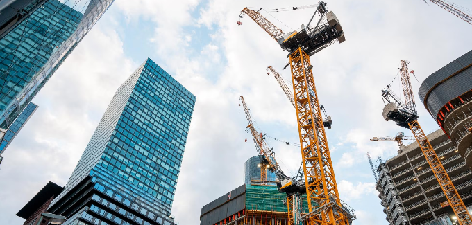 2025 Construction Outlook: Insights from a Leading Commercial Construction Company in Oman